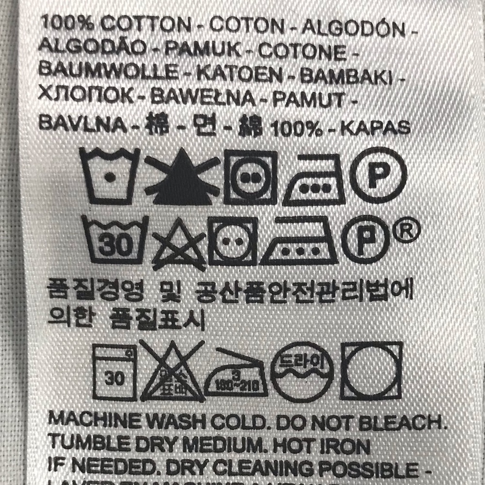 LEVI’S Wedgie Shorts - Picture 7 of 7